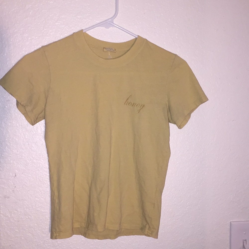 BRANDY MELVILLE HONEY TEE